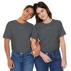 Minimalistisk 'ZETT STUDIO' Logo-tee — Unisex kortermet skjorte