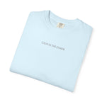 Calm in the Chaos T-skjorte — Minimalistisk, inspirerende tee