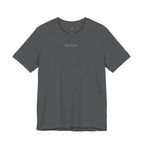 Minimalistisk 'ZETT STUDIO' Logo-tee — Unisex kortermet skjorte